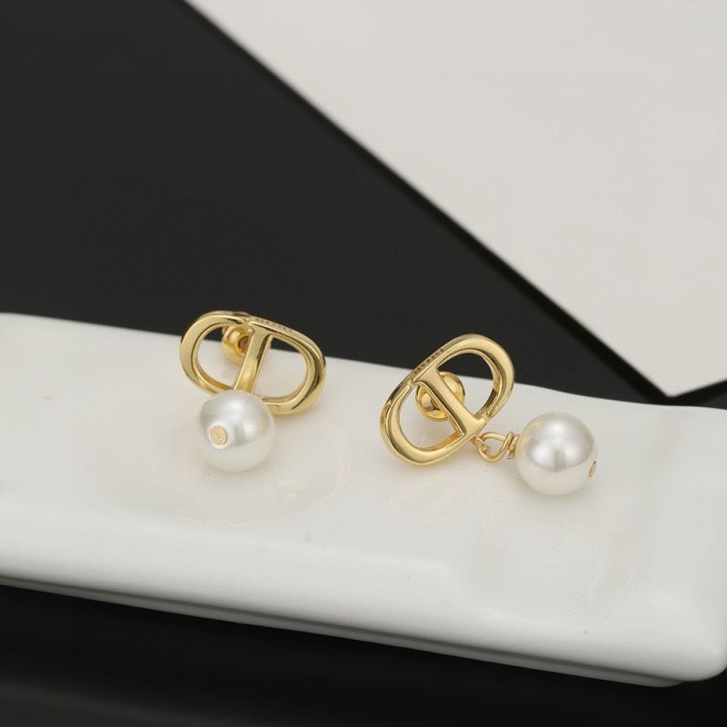 chr1st1an D10r earrings